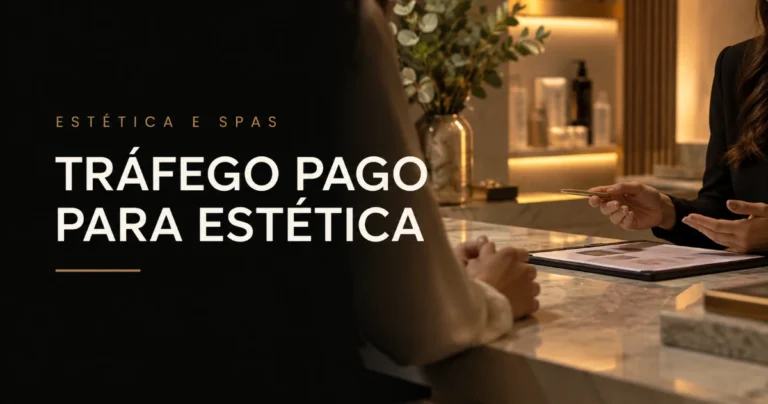 Recepção de clínica de estética com iluminação dourada e profissional atendendo uma cliente no balcão